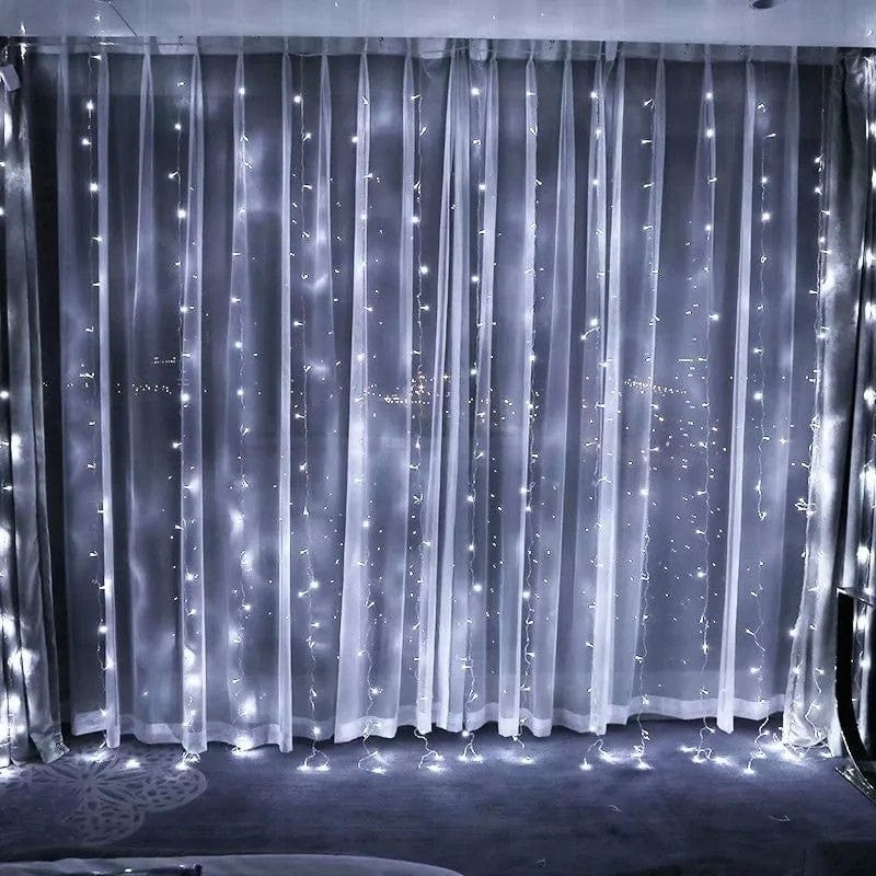 Instalatie Craciun, Tip Perdea, IP44, 2 m x 2 m, 240 LED-uri, Alb rece, 8 jocuri de lumini, Transformator, Interconectabila, Prelungitor 5 m inclus, Fir transparent, Interior/ Exterior,